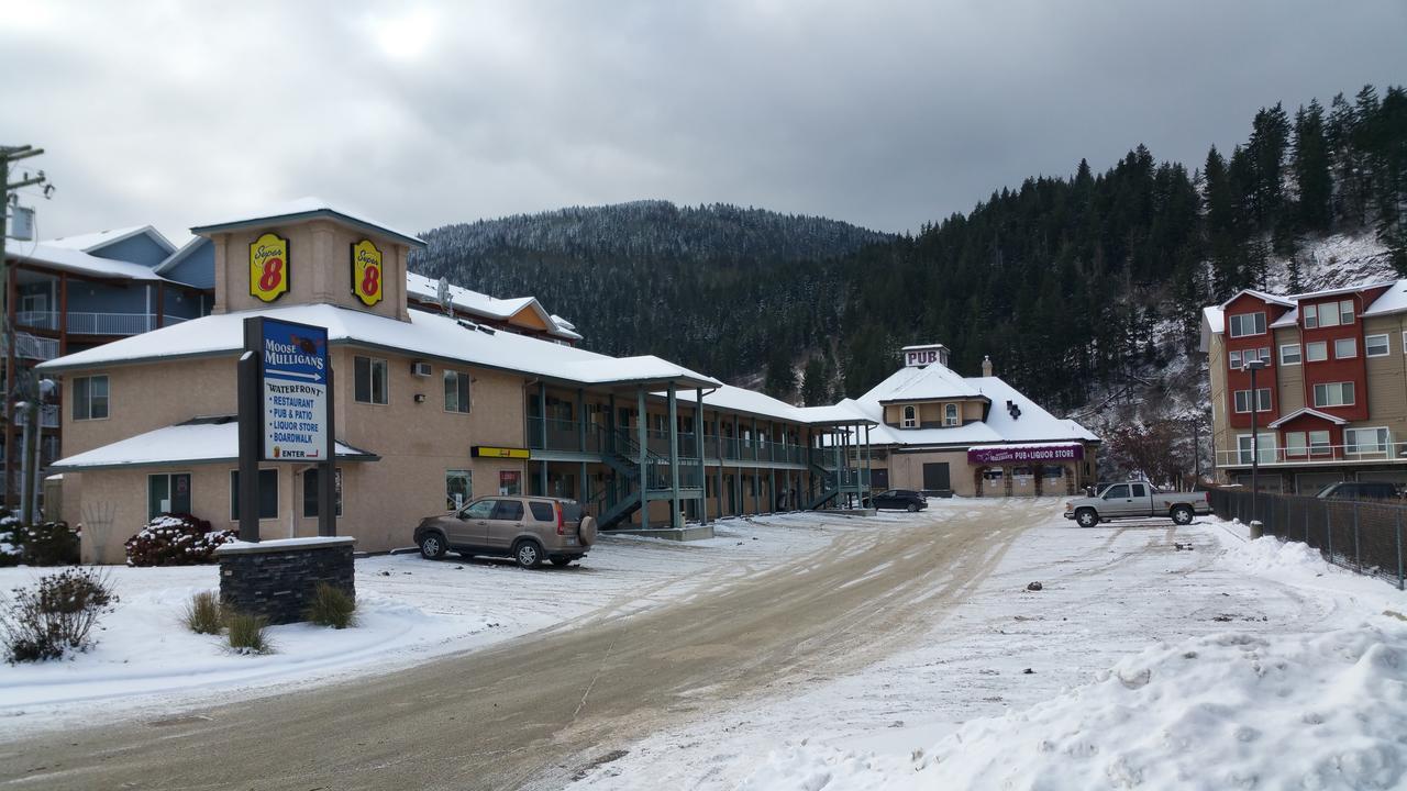 Super 8 By Wyndham Sicamous Hotel Luaran gambar